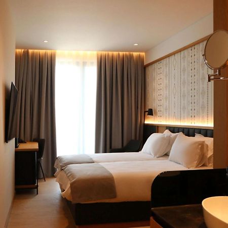Mercure Prishtina City Приштина Экстерьер фото