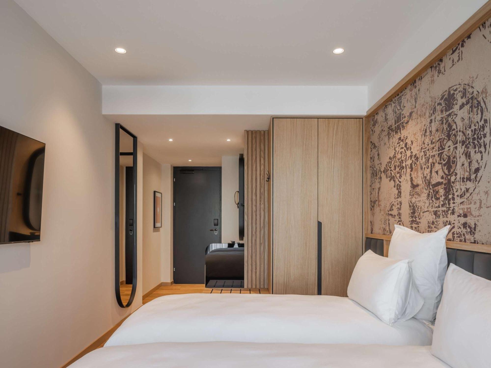Mercure Prishtina City Приштина Экстерьер фото